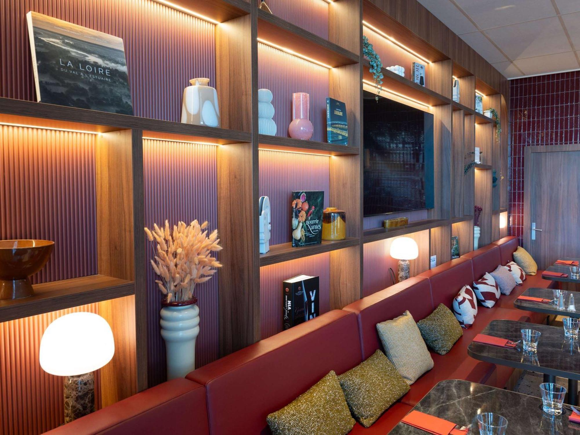 Novotel Nantes Centre Bord de Loire Extérieur photo