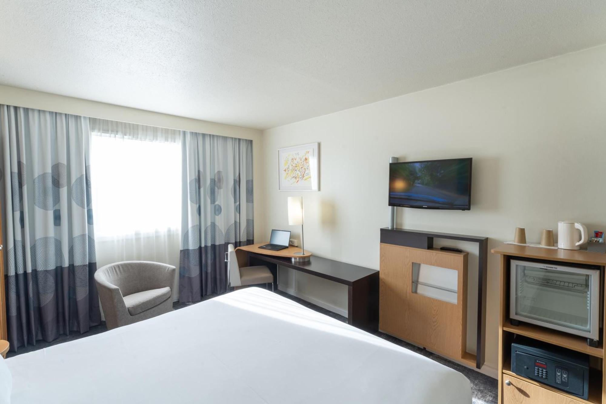 Novotel Nantes Centre Bord de Loire Extérieur photo