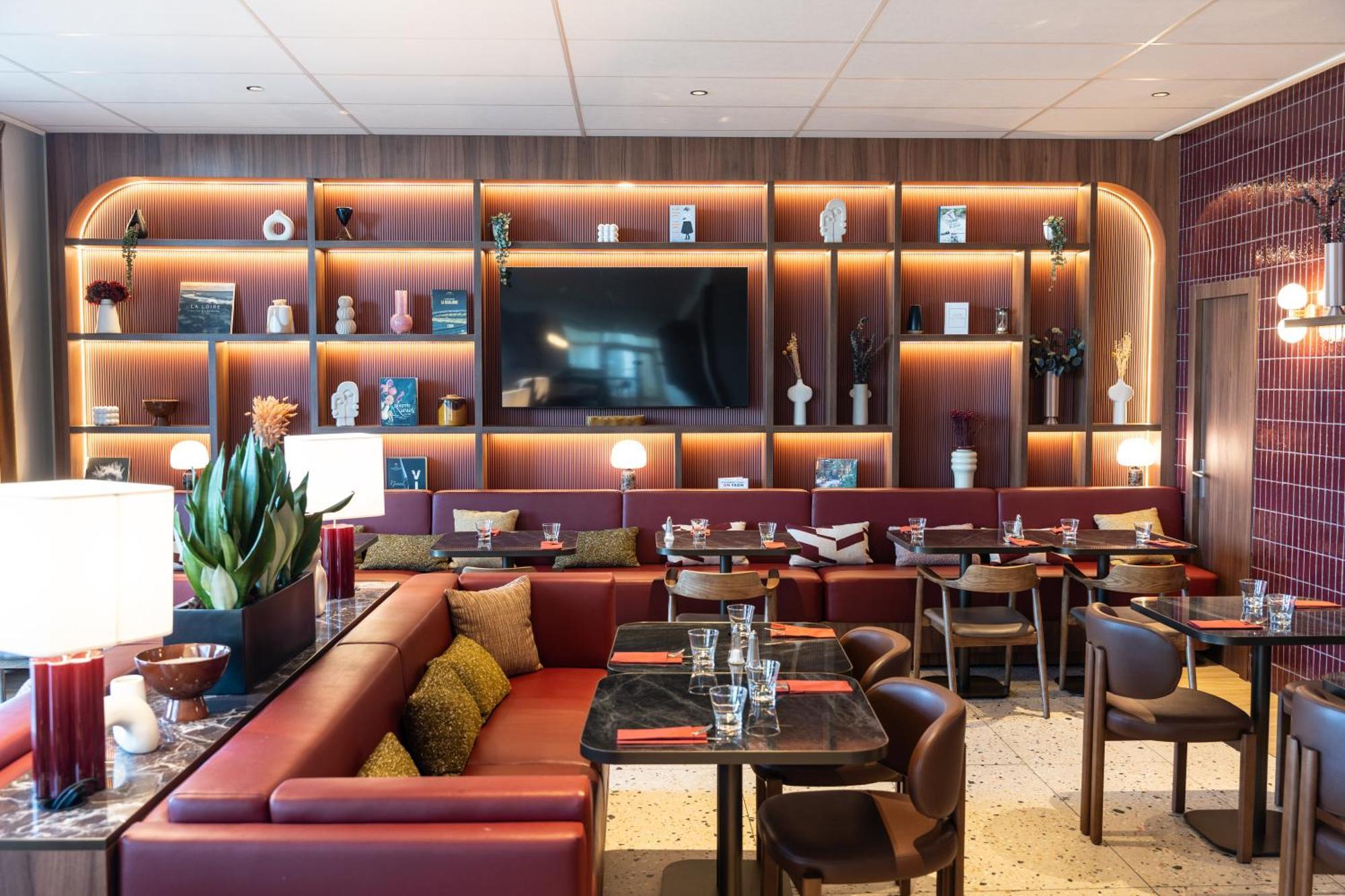 Novotel Nantes Centre Bord de Loire Extérieur photo