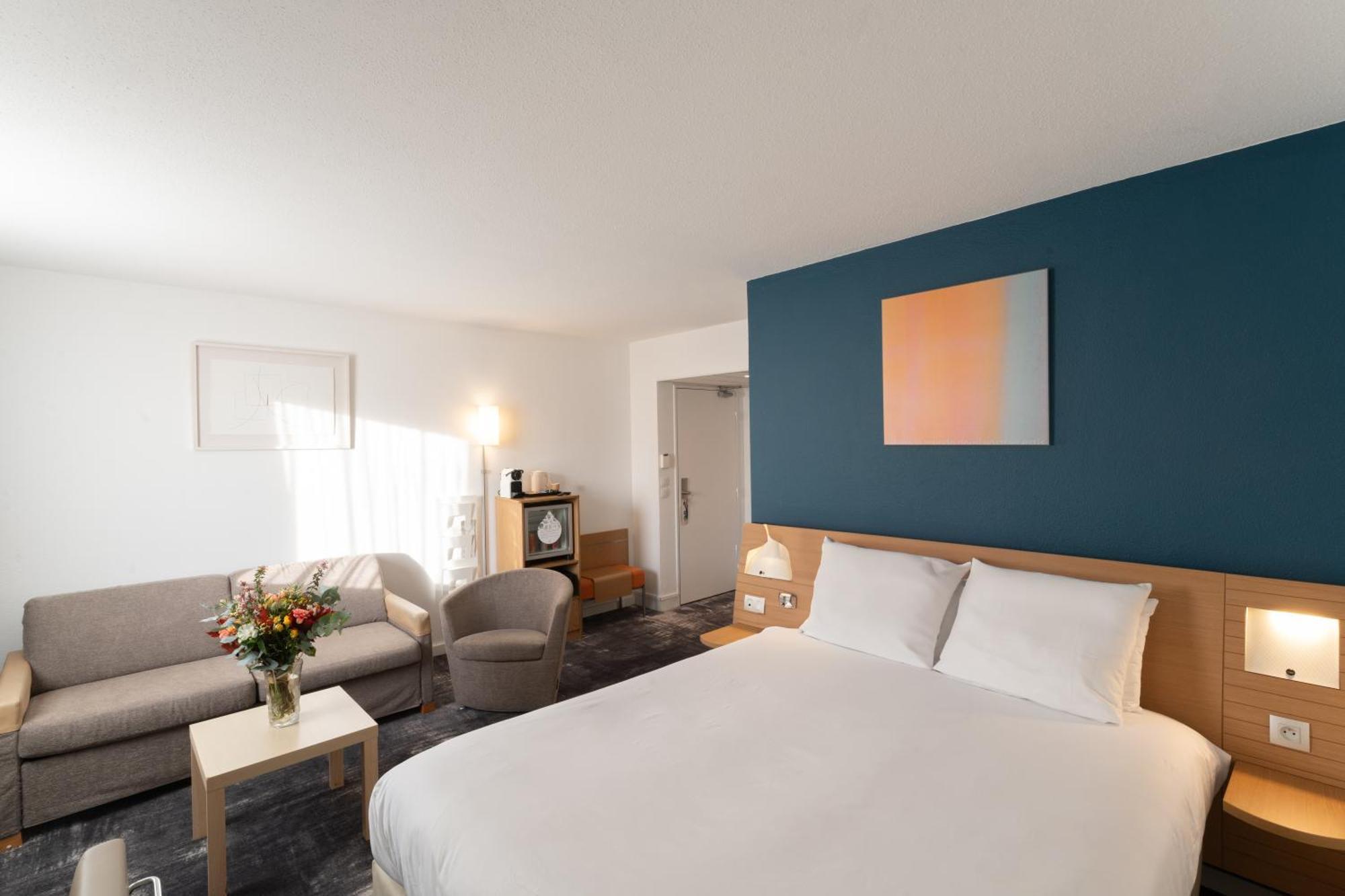 Novotel Nantes Centre Bord de Loire Extérieur photo