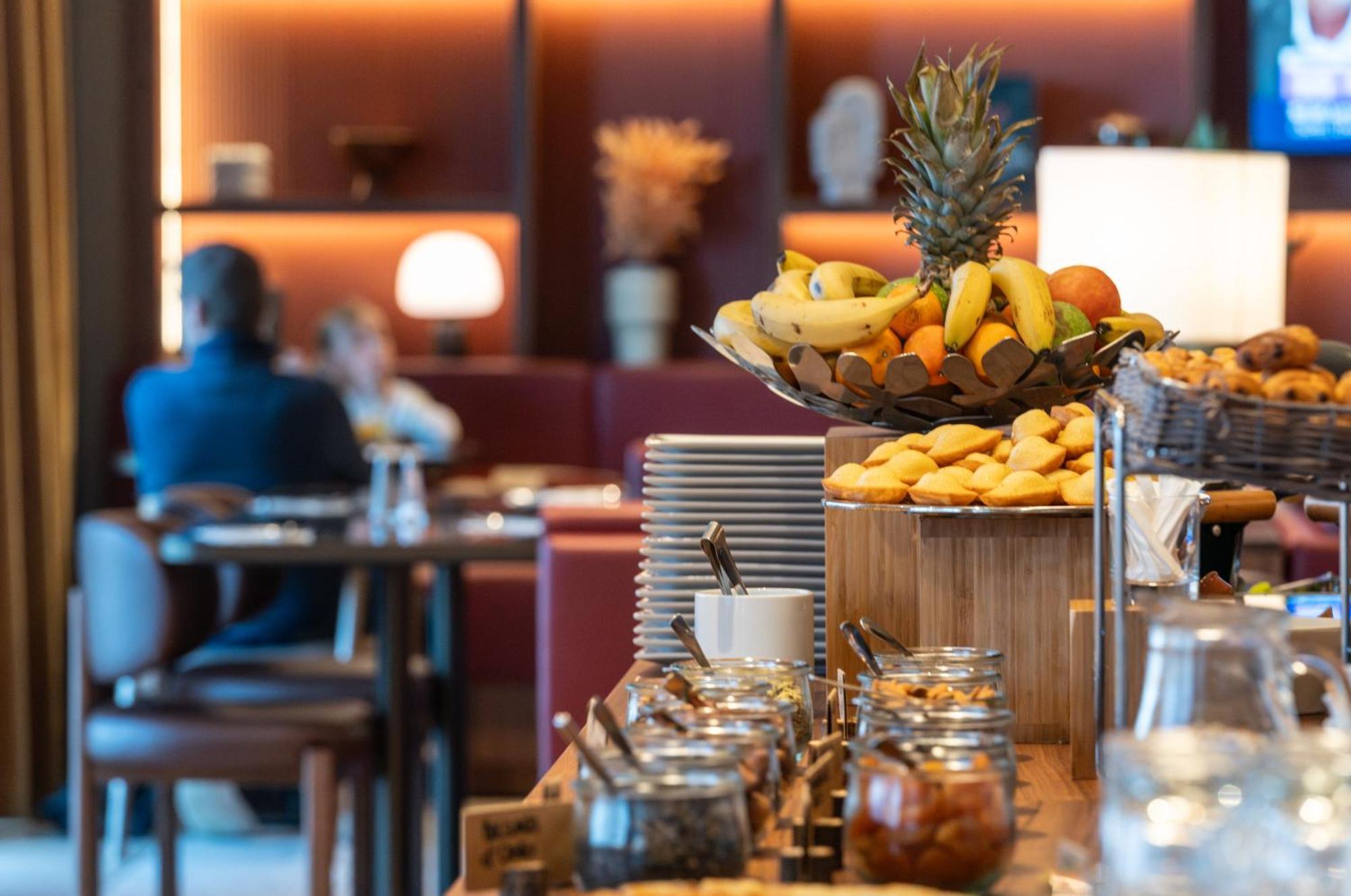 Novotel Nantes Centre Bord de Loire Extérieur photo